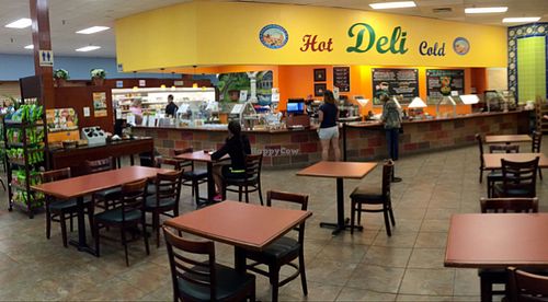Deli/ Hot & Cold Bar/ Juice & Smoothie Bar at DeLand Bakery in Deland