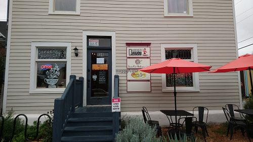 Front of the building at Garden Song in Roanoke