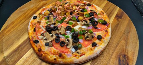 Pizza at Troy's Italian Kitchen in Arlington