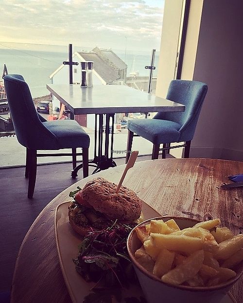Great views, great vegan gluten free burgers 🍔  at The Blue Bell in New Quay
