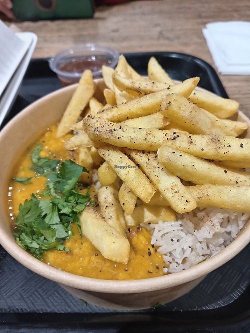 Curry pot, rice and fries at Manjit's Kitchen in Leeds