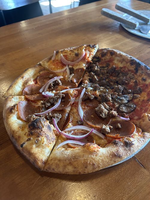 Build your own lunch vegan pizza  at Harvest Pizzeria in Bexley