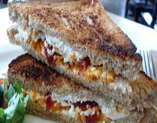 vegan grilled cheese sandwich at MUSE on 8th in Los Angeles