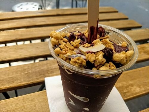 Acaï bowl at Iemanja in Paris
