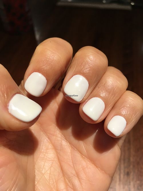 Gel nail at Le Fix Natural Beauty Bar in London