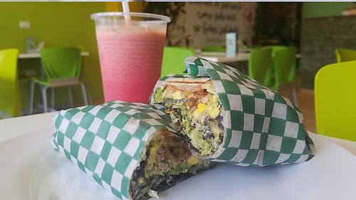 Colombian wrap and a ginger juice at Green Kitchen in Cartagena