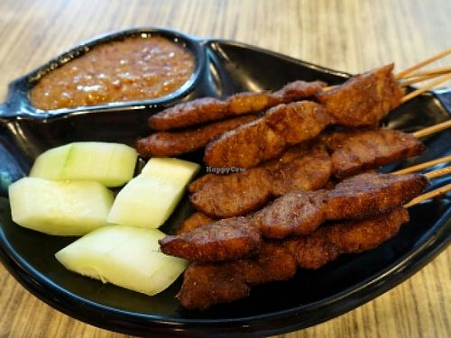 satay (BBQ mock meat) at R&J Cosy Corner 自在齋 - Boon Keng in Central Singapore