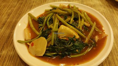 Sweet Potato Leaves (蕃薯叶). Tasty and spicy. at R&J Cosy Corner 自在齋 - Boon Keng in Central Singapore