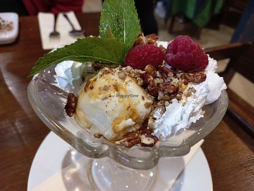 Pecan caramel ice-cream at The Horseshoe in Warlingham