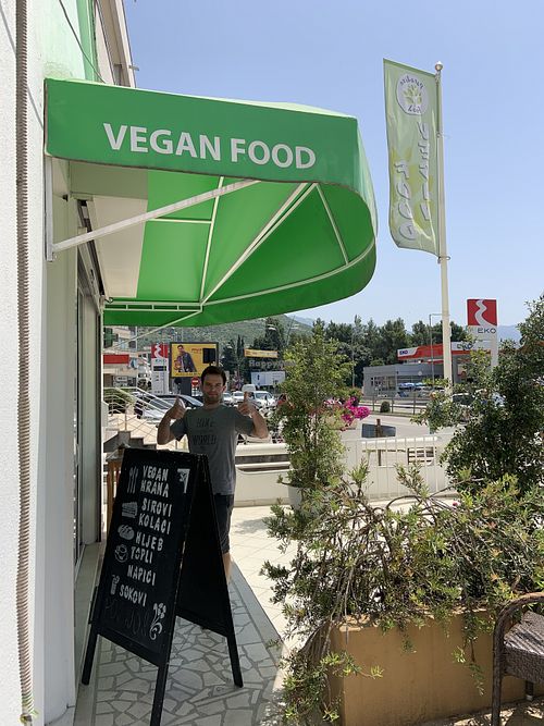 Entrance  at Paradise Food in Budva