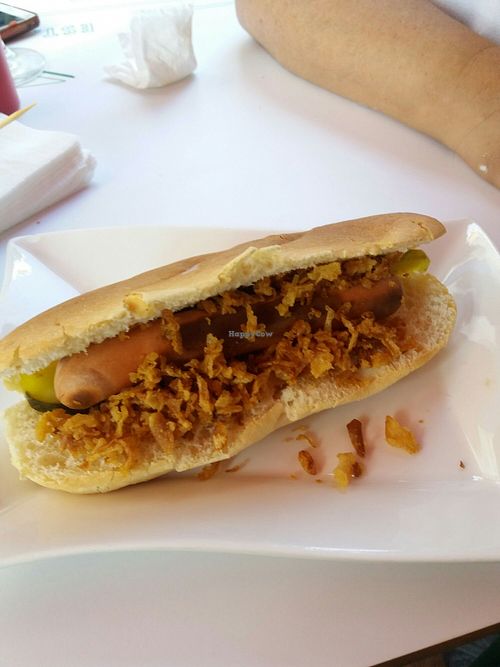 vegan hot dog at Terminal 3 in Castelldefels