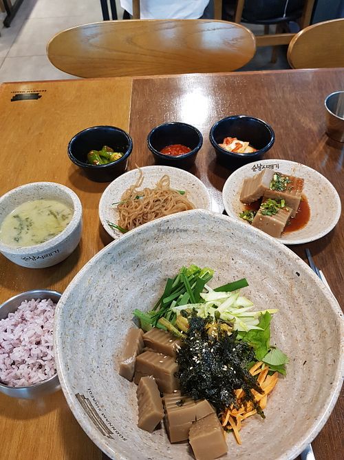 Acorn jelly rice bowl at Soonnam Siraegi in Seoul