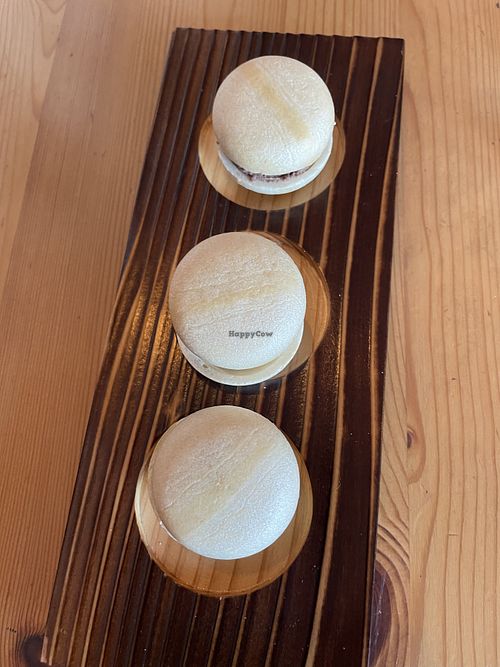 Set of macaron ice cream  at Marugoto Vegan Dining Asakusa in Tokyo