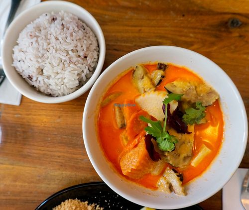 Curry Massaman at Kapunka Vegan in Paris