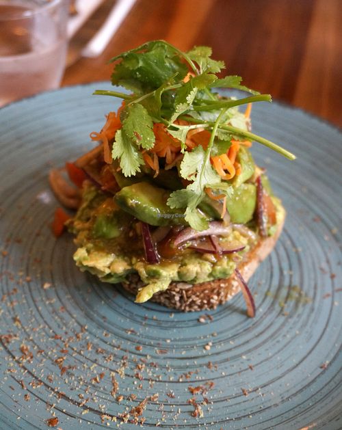 Avocado Toast at Kapunka Vegan in Paris