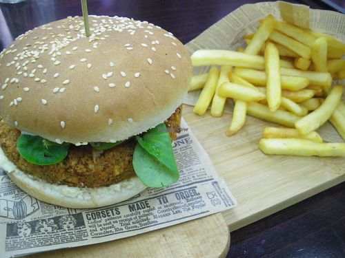 Burger Falafel w/french fries (vegan) at Green Bae in Saint-etienne