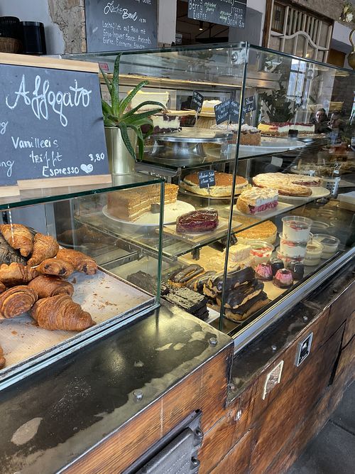 more pastries  at Nah am Wasser - Neukölln in Berlin