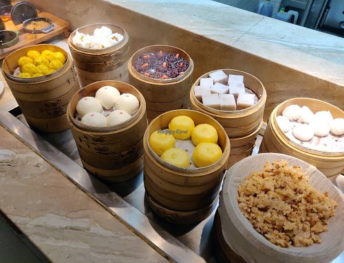 Steamed buns at Ever Green 長春素食 in Taipei