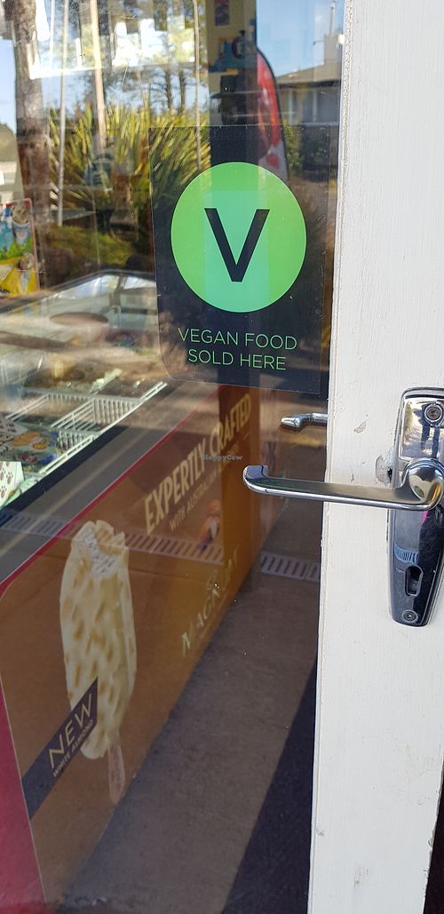 Vegan food sign at Macrocarpa Cafe in National Park