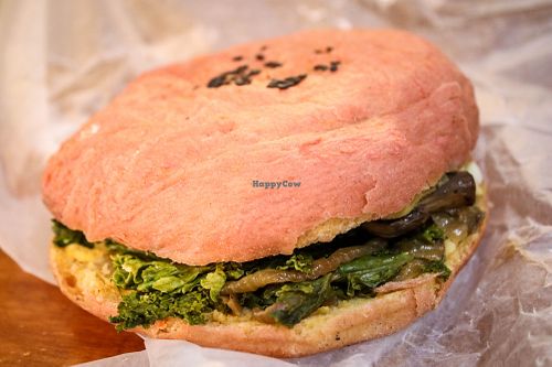 kale sandwich  at Paul - 100 vegetal in Buenos Aires
