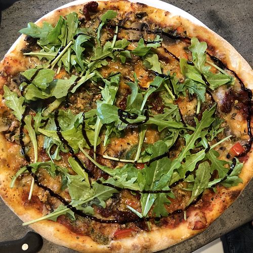 vegan pizza was a bit better then the previous one at Bella Pizza in Raettvik