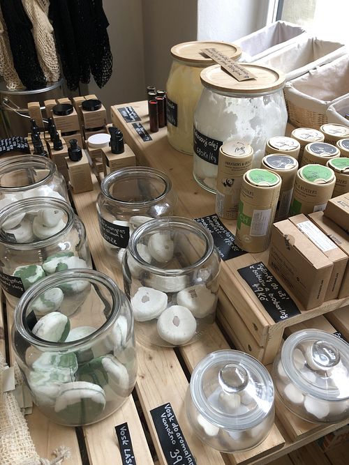 shampoos and body scrubs at Nasyp Si in Brno