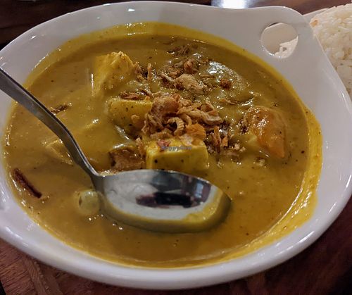 Vegan yellow curry at Thai 65 in Redmond
