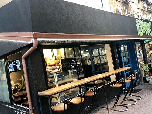 The restaurant at Pitagoras Bllok in Tirana