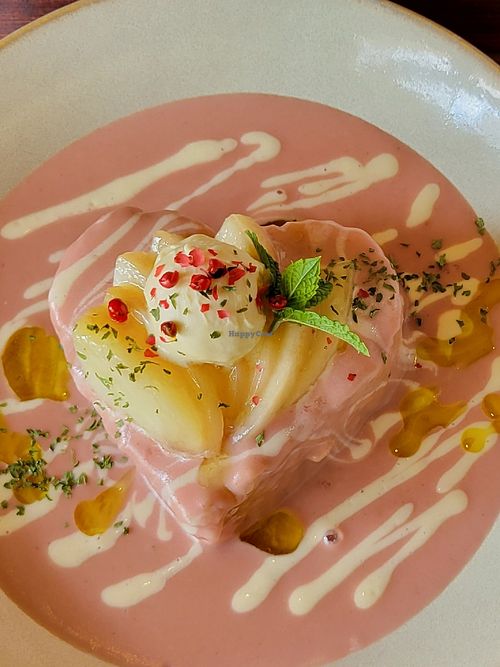 Peach Curry heart rice at Vegan Cafe PQ's in Tokyo