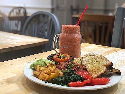 vegan brekkie at Coolangatta Cafe in South West London