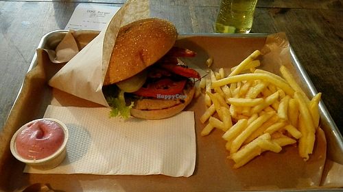 Vegan burger at Duke Burger - Lange Laube in Hannover