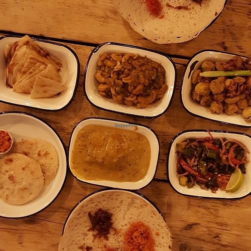 Ladies fingers / "fat sister" / hot battered spicy mushrooms / cashews and peas / rotti at The Coconut Tree in Oxford