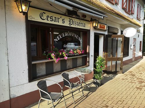 Storefront at Cesar's Pizzeria in Bad Nauheim