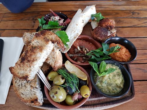 Small Tapas board at Bar d'Henri in Antwerpen
