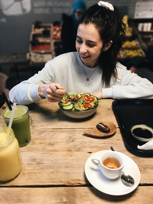 Bowl with Avocado at Juice Junkie in Augsburg