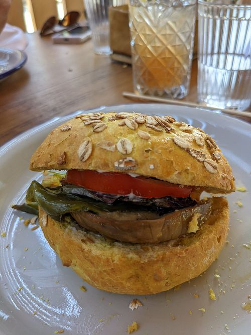 'burger' with grilled vegetables, ate half of it already at Podere Arduino in Castagneto Carducci