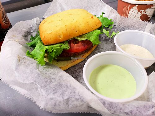 the meta burger on gluten free bun. it was tasty. a more meat like experience. pesto and ranch sauce on the side. i bet it'd be even tastier on a wheat bun, for those who prefer gluten bun. maybe i'll try that, next time at Meta Burger in Denver