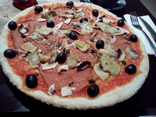 Pizza Capricciosa at Veg-Italia in Passau