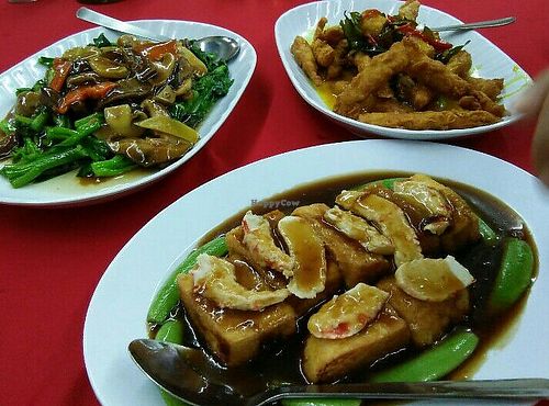 Dishes at Kai Xin Vegetarian in Kampar