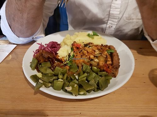 curried sweet potato pie on quiz night at The Warren in Carmarthen