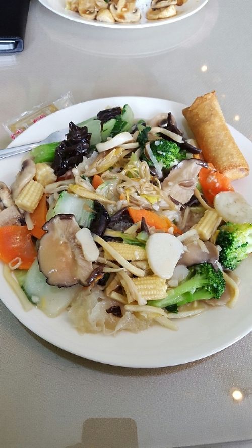 CLOSED Delicious Vegetarian Restaurant Winnipeg Manitoba Restaurant