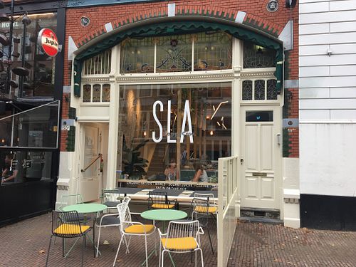 Front at SLA - Oude Binnenweg in Rotterdam