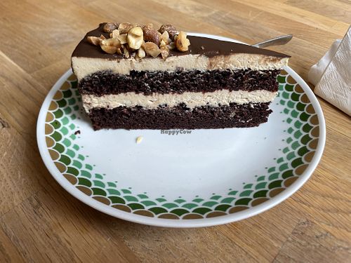Peanut butter and chocolate cake   at püük - fein + herausgeputzt in Hamburg