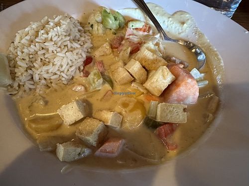 tofu coconut curry  at Crater Lake Lodge in Klamath Falls