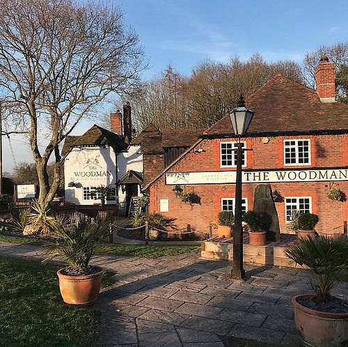 Exterior of pub at The Woodman in Sevenoaks