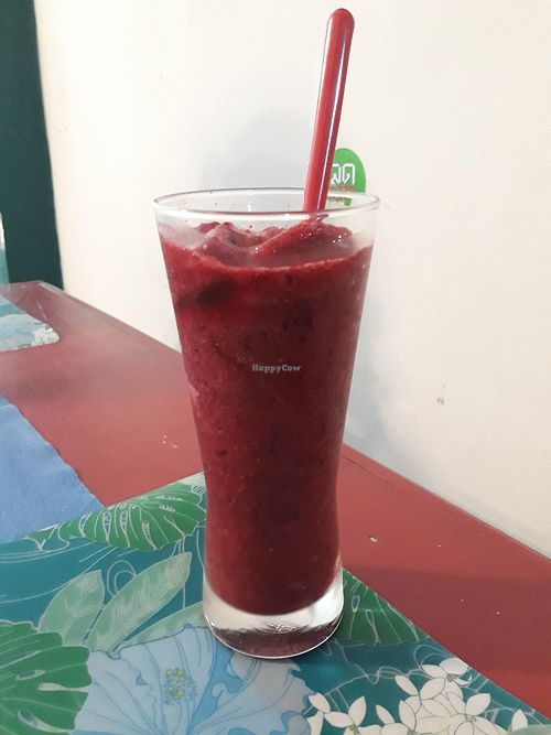 Mixed Berries Smoothie at Holland Pancake House in Chiang Mai