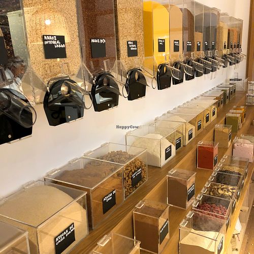 More than 80 products available in bulk as to reduce our the usage of plastic. at XOC'OLIVE in Barcelona