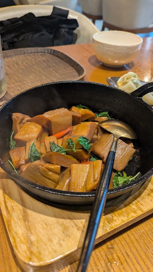  at Lín Hú SùShí - The Lakeside Veggie in Shanghai