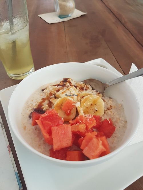 Porridge with coconut milk and fruits (500 Rs + 100 Rs for fruits) at Kat's Coffee in Unawatuna