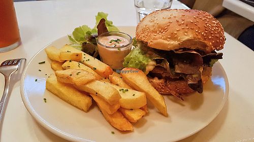 Burger at brEAThe Restaurant - Pigalle in Paris